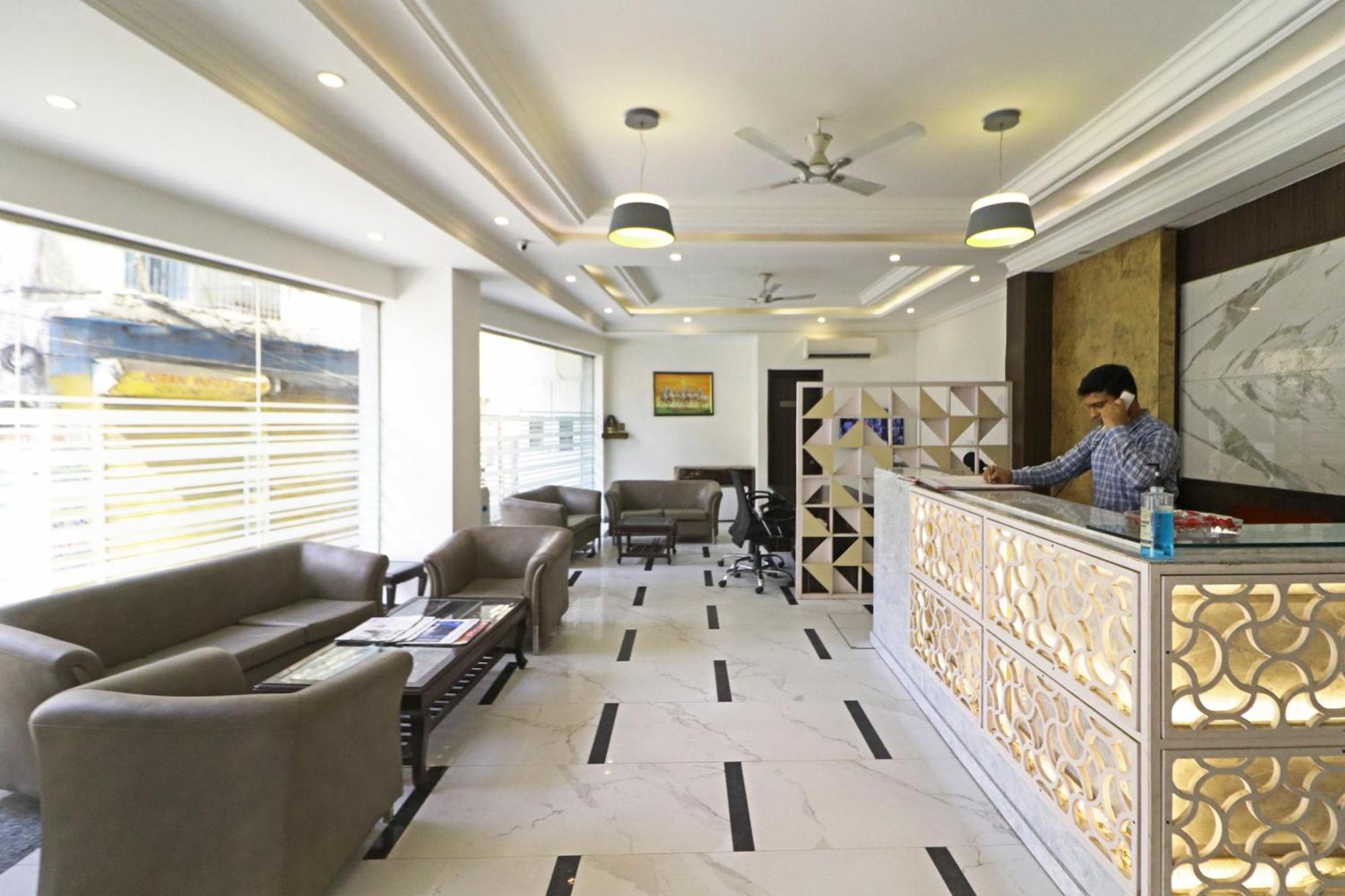 Hotel Almora Inn - Near By Delhi International Airport - With Free Airport Pickup And Drop Nueva Delhi Exterior foto