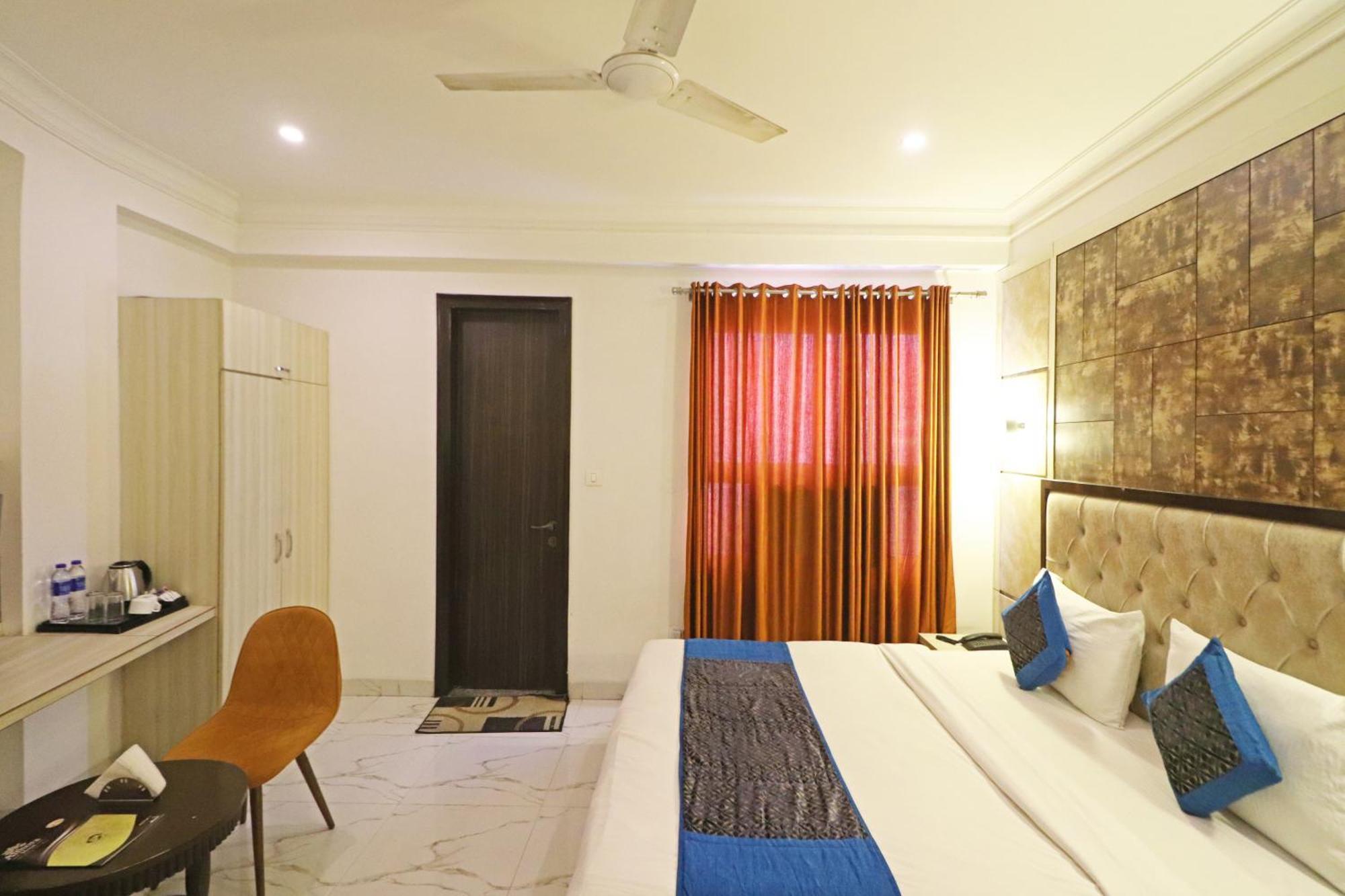 Hotel Almora Inn - Near By Delhi International Airport - With Free Airport Pickup And Drop Nueva Delhi Exterior foto
